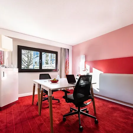 Mercure Montmartre Sacré Coeur Hotel