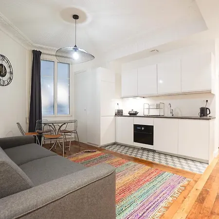 Large Flat At 2 Steps From The Eiffel Tower Paris