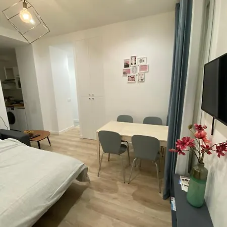 Alex's House Apartment