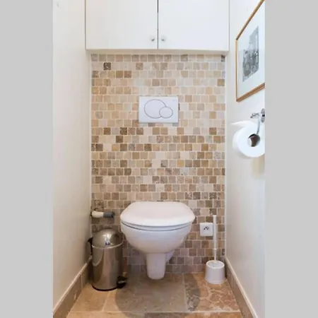Appartement 27 Avenue De La Bourdonnais 75007 Chablis *