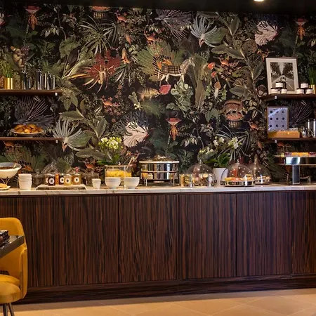 Aiglon Hotel Paris