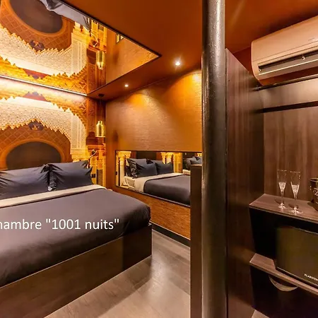 Love hotel Avec Nuit Insolite Au Dandy Et Jacuzzi Privatise (adults Only) Paris