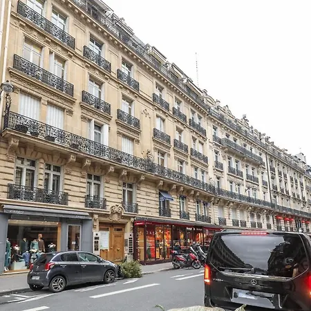 33 Marbeuf Aparthotel