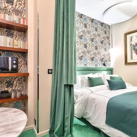 33 Marbeuf Aparthotel Paris