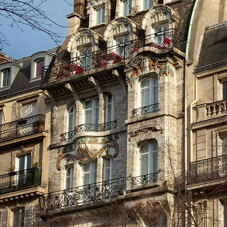 Hotel Elysees Ceramic 3*
