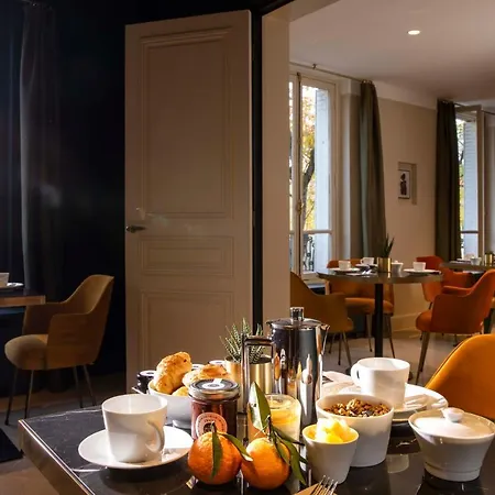 Aiglon 4* Paris
