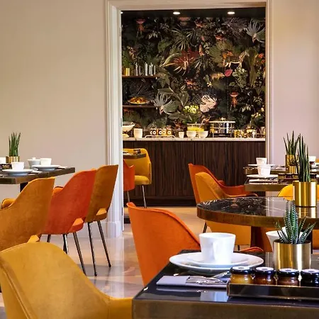 Hotel Aiglon Paris