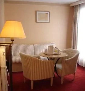 Auteuil Tour Eiffel 4* פריז