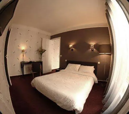 Hotel Carladez Cambronne 3*