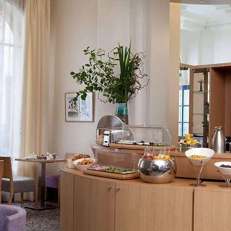Leonardo Boutique Opera Hotel