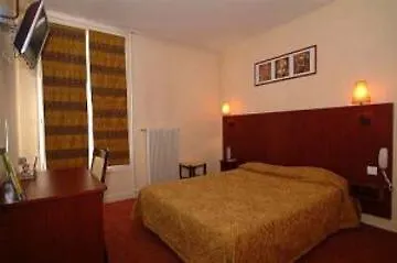 Ibis Styles Jardin De La Hotel 3*
