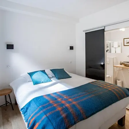 Luminous 1 Bedroom A Madeleine * Paris