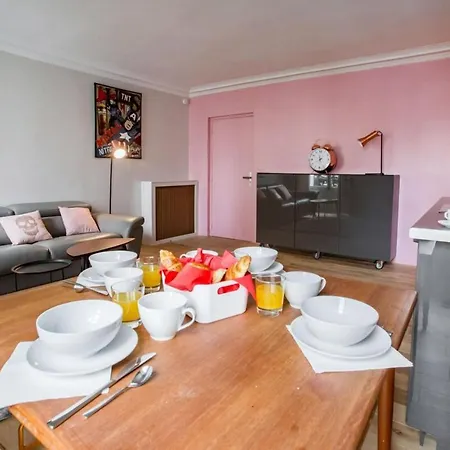 Spacious And Charming 2 Bedroom Flat A Madeleine Paris