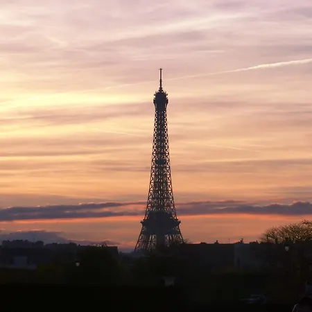 Eiffel Aparthotel