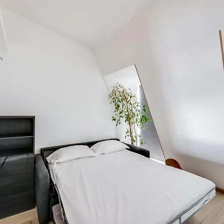 1st - Chatelet Les Halles - Rue Ferronnerie - Id 161 * Paris
