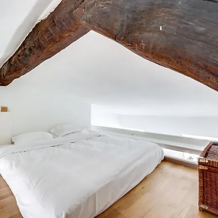 1st - Chatelet Les Halles - Rue Ferronnerie - Id 161 Apartment Paris