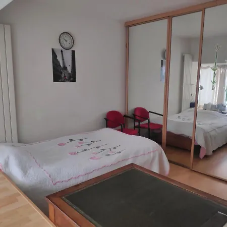 Seine Front / Lib. F.mitterrand Apartment Paris