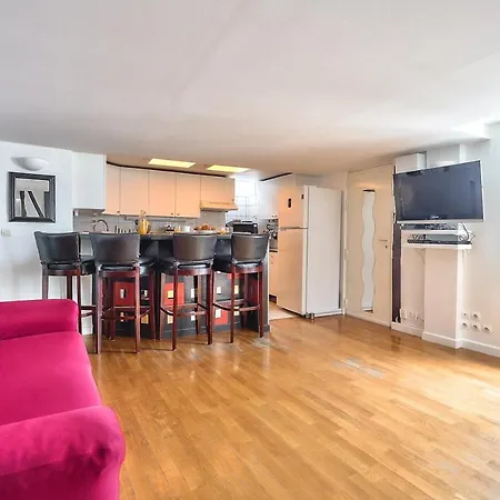 The Perfect Parisian 2 Bdrs Flat At Le Marais Apartment