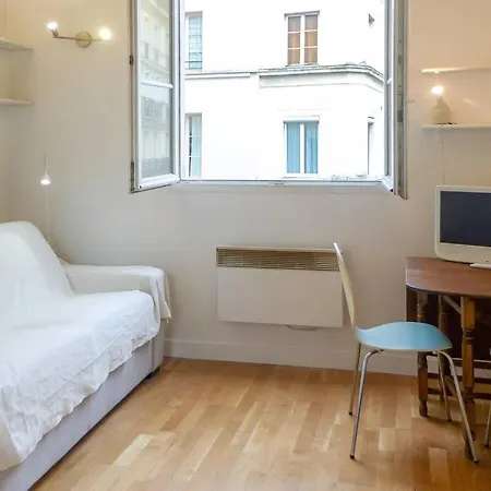 Chatelet Hyper Central Studio With Mezzanine