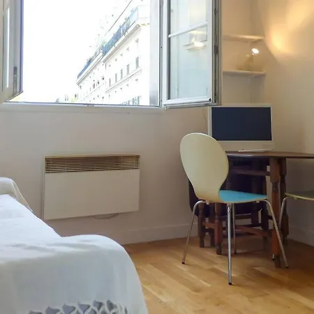 Chatelet Hyper Central Studio With Mezzanine Appartement