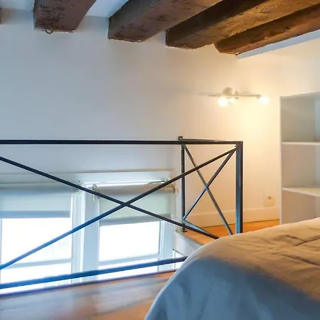 Chatelet Hyper Central Studio With Mezzanine * Paris