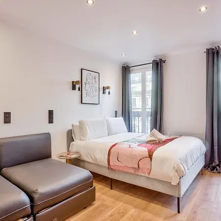 Apartment 102 - Urban Opera Picasso