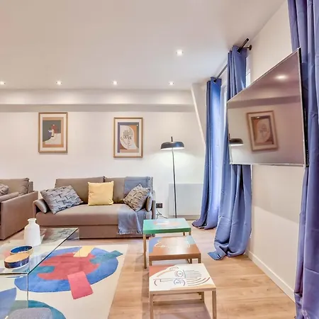 Apartment 102 - Urban Opera Picasso *
