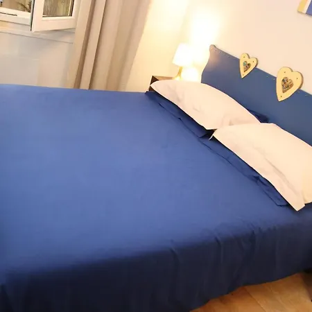 Appartement Victoires Near Louvre Paris