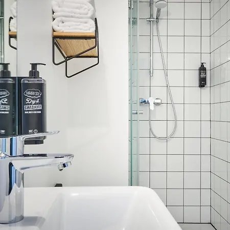 Ibis Styles Gare De L'est Magenta 3*