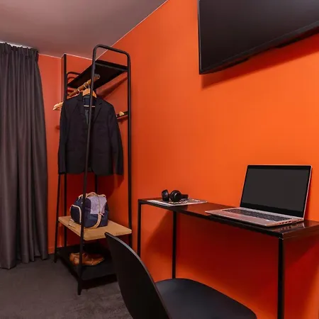 Hotel Ibis Styles Gare De L'est Magenta