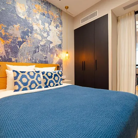 Apartment Du Louvre Paris