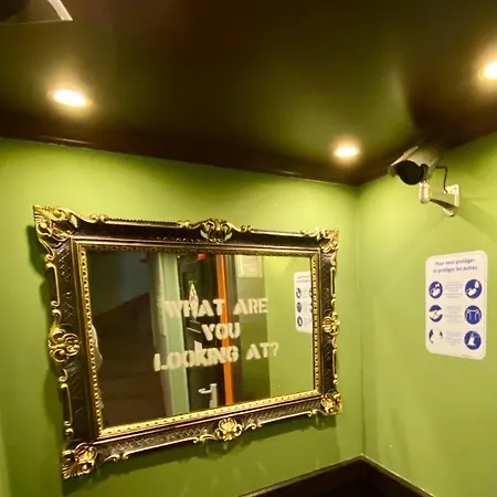 Walled Off *