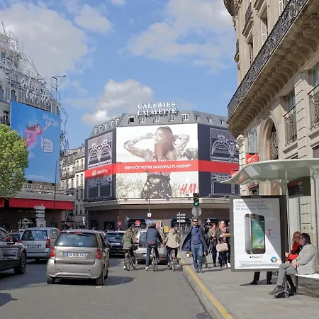 New Cocoon Duplex For 2 In The Heart Of Apartment Paris