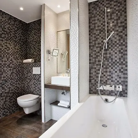 Western Nouvel Orleans Montparnasse Otel