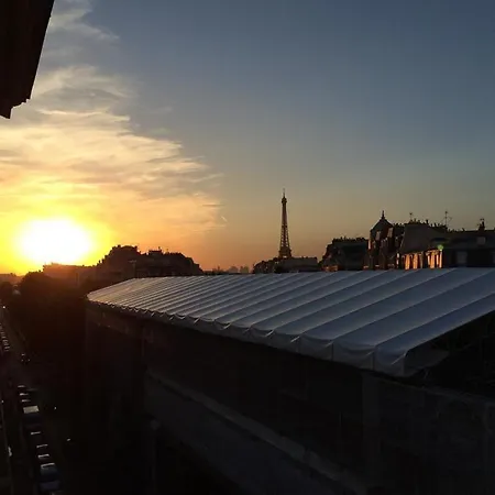 Eiffel Aparthotel