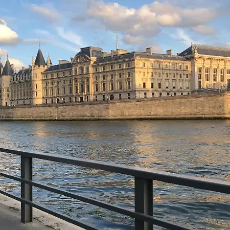 Au Coeur Des Arts Et Metiers Hotel Paris