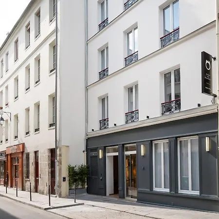 Au Coeur Des Arts Et Metiers Hotel Parigi