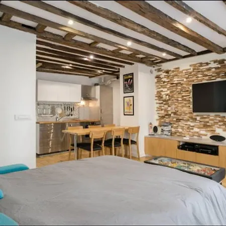 Maison d'hôtes Relais Cocorico Eiffel Tower
