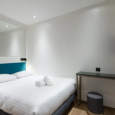 Au Coeur Des Arts Et Metiers Hotel Parigi