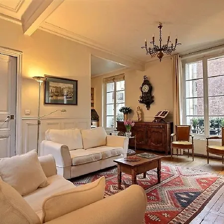 207535 - 4 Personnes Champ De Mars Apartment Paris