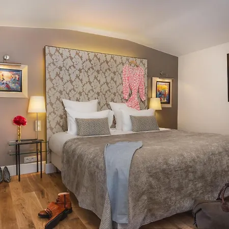 Cambon Hotel Paris