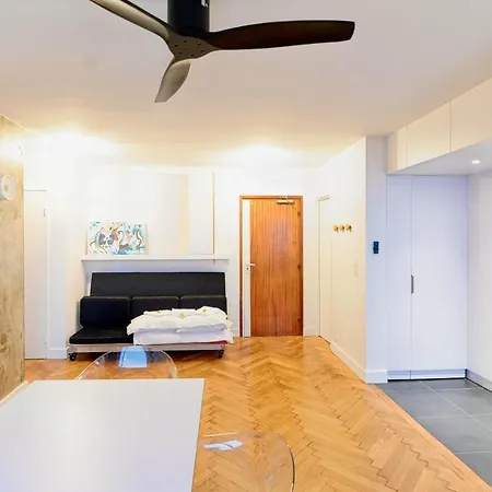 Apt In Height On The Canal View On All Apartment