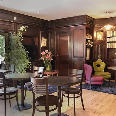 London Hotel 3*