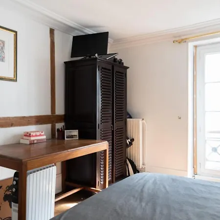 Splendid Flat Near The Marais * Paris