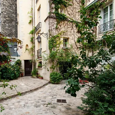 Apartment Place Du Pantheon
