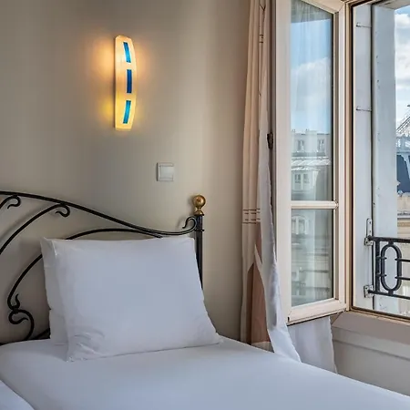 London Hotel 3*