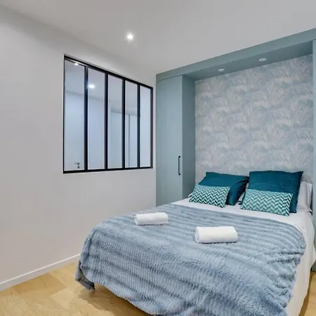 Luxury Republique Apartment *