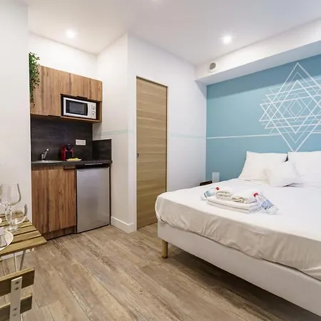 Cosy Studio In The 8th Neighborhood