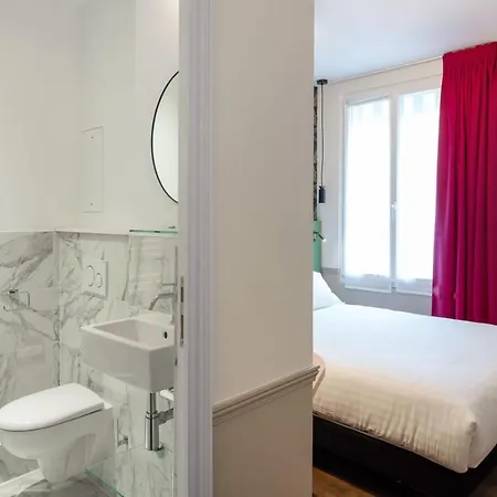 31 - Tour Eiffel Hotel 3*