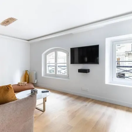Apartment Hsh Invalides-palais Bourbon Luxueux 4p Paris